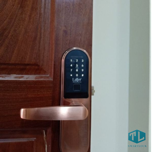 Khóa Vân Tay Cửa Gỗ Laffer LX06 15 Khóa vân tay cửa gỗ Laffer LX06 dành cho cửa gỗ